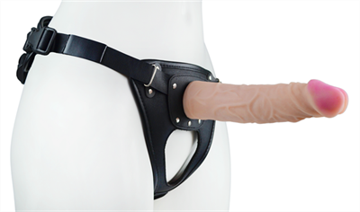 Насадка-фаллоимитатор на кожаных трусиках Harness Ultra Realistic 8