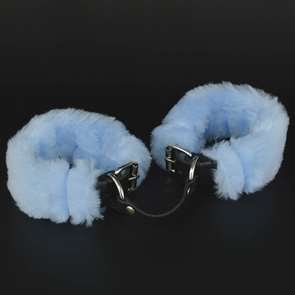 Черные кожаные наручники со съемной голубой опушкой