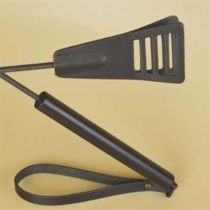 Чёрный стек с кожаной ручкой